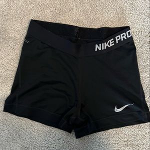 Black Nike Pros